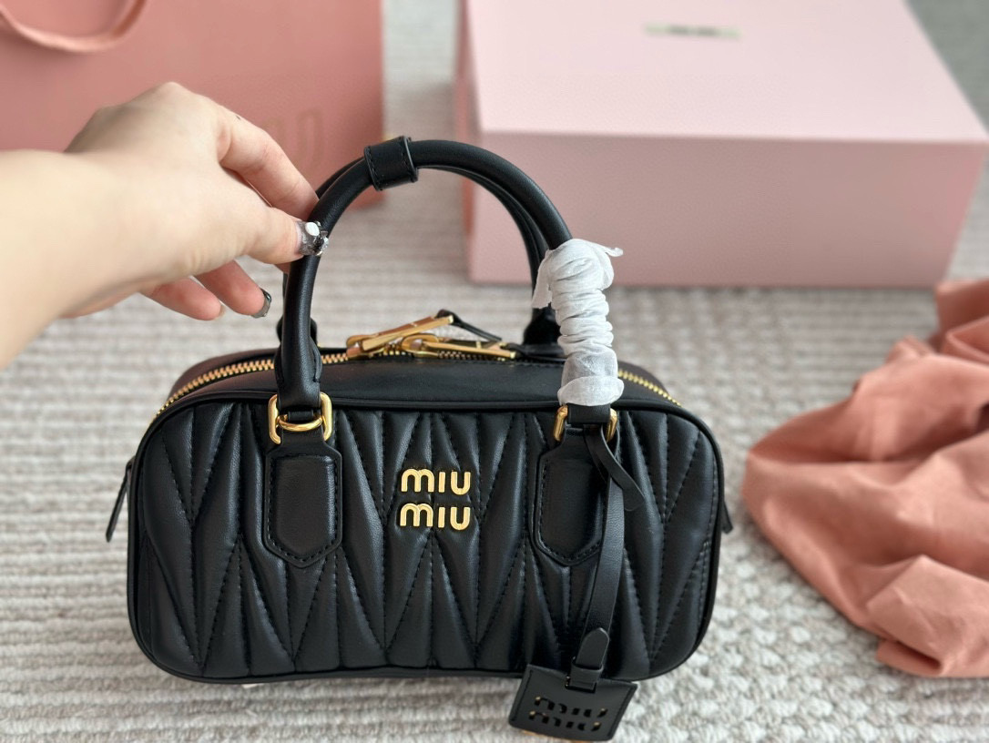MiuMiu bag 272